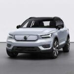 Volvo XC40 Recharge P8 AWD in Glacier Silver