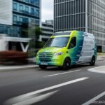 Der Mercedes-Benz SUSTAINEER: Innovationstreiber für nachhaltige urbane MobilitätThe Mercedes-Benz SUSTAINEER: An innovation driver for sustainable urban mobility