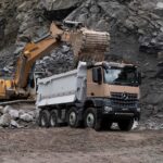 Mercedes-Benz-lanca-extrapesado-Arocs-8×4-no-Brasil-3