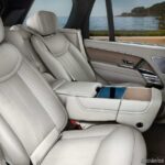 Range Rover 22MY_Interior_Bancos de trás com encosto abaixado(4)