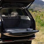 Range Rover 22MY_Interior_Porta-malas adapt pet 2