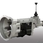 ZF reproduz a histórica transmissão esportiva S5-325 para o carro DB5 prata de James Bond 1