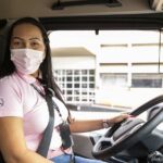 Mercedes-Benz-celebra-a-transformacao-da-vida-de-30-mulheres-que-sonham-ser-caminhoneiras-2