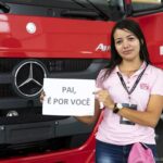 Mercedes-Benz-celebra-a-transformacao-da-vida-de-30-mulheres-que-sonham-ser-caminhoneiras-4