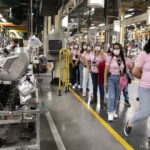 Mercedes-Benz-celebra-a-transformacao-da-vida-de-30-mulheres-que-sonham-ser-caminhoneiras-8