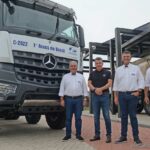 20220207_49cf9f8643534f71906fbbe5a5b45e08_fagundes-construcao-e-mineracao-e-o-primeiro-cliente-a-receber-o-mercedes-benz-arocs-8×4