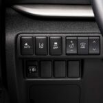Eclipse-HPE-S-Comandos-ao-lado-do-Volante
