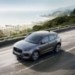 Jag_E-PACE_22MY_frente e lateral