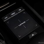 Int-Lexus-ES300h–3-