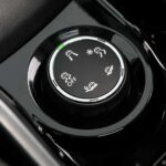 Peugeot-2008-2023-ganha-duas-novas-versoes-13