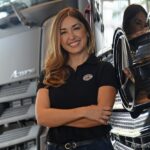 20220726_cbf2249542da4741b18ee6a7e4fe0db7_ebru-semizer-gerente-senior-de-marketing-comunicacao-inteligencia-de-mercado-caminhoes-da-mercedes-benz-do-brasil