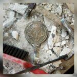 royal-enfield-120th-anniversary-650-twins—badge