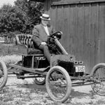 Fred Allison, ingeniero eléctrico de Ford Motor Company