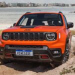 Jeep-Renegade-2023-2