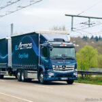 40 Tonnen Gesamtgewicht: batterieelektrischer eActros fährt jetzt mit Anhänger im Nordschwarzwald
Gross total weight of 40 tons: the battery-powered eActros now on the road in the northern Black Forest with a trailer