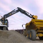 John-Deere-lanca-nova-tecnologia-de-plantio-e-escavadeira-eletrica-2