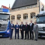 Herzstück im Harz: Mercedes-Benz Lkw errichtet zentralen Logistikstandort für weltweite Ersatzteilversorgung in HalberstadtMercedes-Benz Trucks sets up central logistics hub for the global supply of spare parts in Halberstadt, Saxony-Anhalt