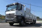 Mercedes-Benz Arocs traciona até 150 toneladas como guincho para caminhões, ônibus e veículos pesados – 3