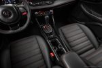 2 – Destaque Design Interno – Fiat Fastback Abarth – (5)