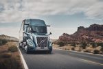 Volvo Trucks atinge recorde histórico com entrega de 145.395 caminhões em 2023 – (1)