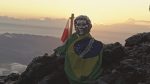 Busto de Senna no Monte Fuji – Senna Brands