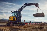 Volvo lança escavadeira compacta ECR40 no Brasil