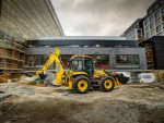 Retroescavadeira JCB Dual Drive de última geração (2024)