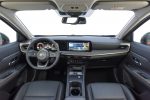 Novo Nissan Kicks 2026 – frente noturna_
