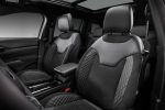 Jeep_Commander_Blackhawk_My26_017