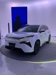 BYD, Song Plus 2027, SUV híbrido, motor turbo, autonomia elétrica, BYD Vision Center – (33)