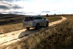 Jeep_Commander_Overland_My27015