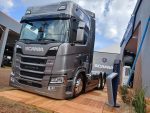 scania agrishow 2026, caminhão a gas scania, biometano no agro, scania super 560 r, tecnologia de motores ciclo otto, mercado automotivo pesado – (4)
