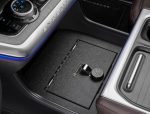 FORD EXPEDITION, CONSOLE VAULT, COFRE PARA ARMA, ESTADOS UNIDOS, SEGURANÇA VEICULAR, FORD, SUV, ACESSÓRIOS AUTOMOTIVOS, TREMOR, ARMAS DE FOGO – (3)