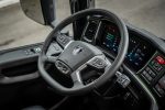 Scania Fenatran 2026, caminhões Scania P G R S, Scania PRO Personal, cabines Scania, baterias AGM caminhões, Scania Zone, conectividade de frotas – (9)